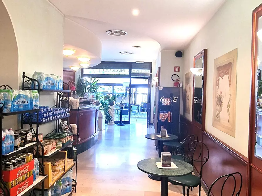 Immagine 3 di Bar / Ristorante in vendita  in Corso Europa 51 a Alassio