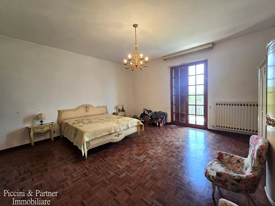 Immagine 79 di Rustico / casale in vendita  in Via Paganico 2 a Castiglione Del Lago