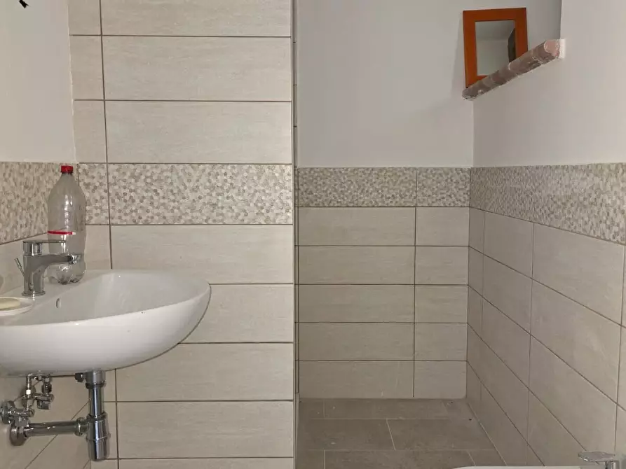 Immagine 57 di Rustico / casale in vendita  a Assisi