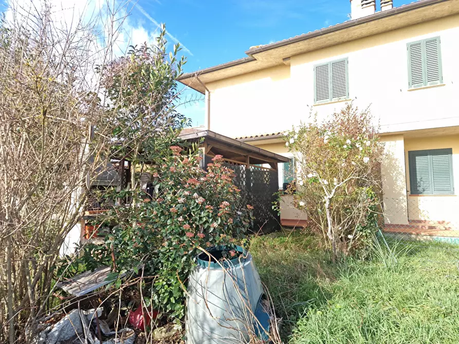 Immagine 46 di Porzione di casa in vendita  in Via Fioretti a Castiglione Del Lago