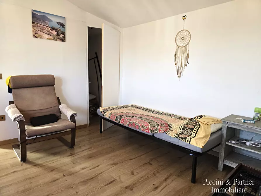 Immagine 39 di Quadrilocale in vendita  in Via Campania a Castiglione Del Lago