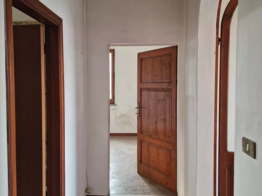 Immagine 8 di Pentalocale in vendita  in Via dei Partigiani 57 a Castiglione Del Lago