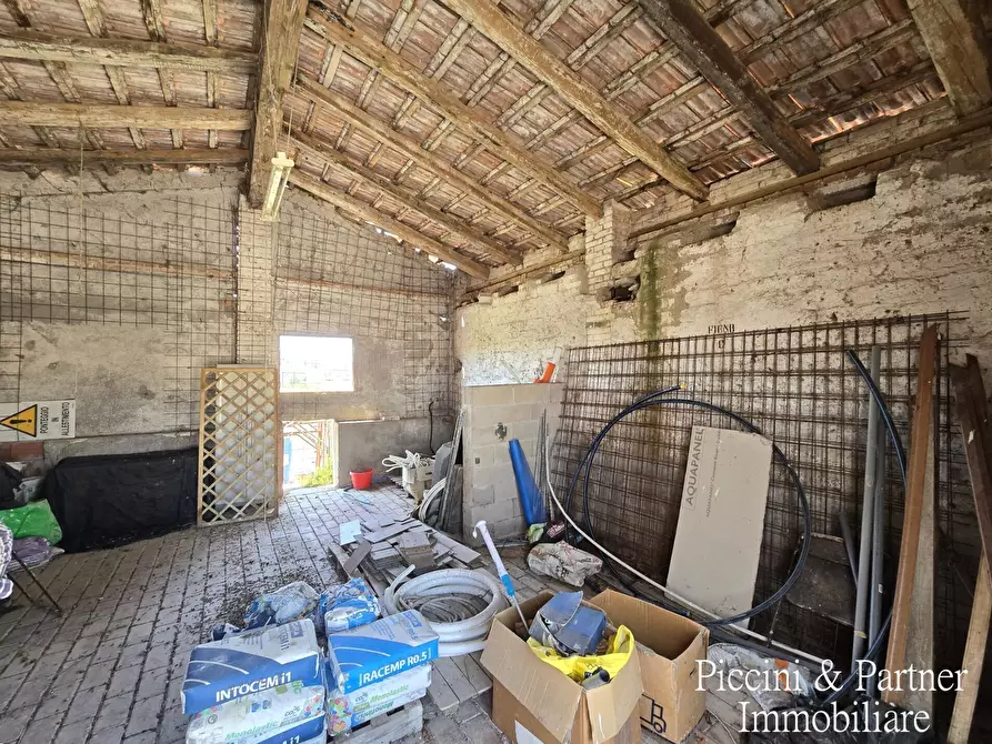 Immagine 67 di Rustico / casale in vendita  in Strada Settevalli 1157 a Perugia