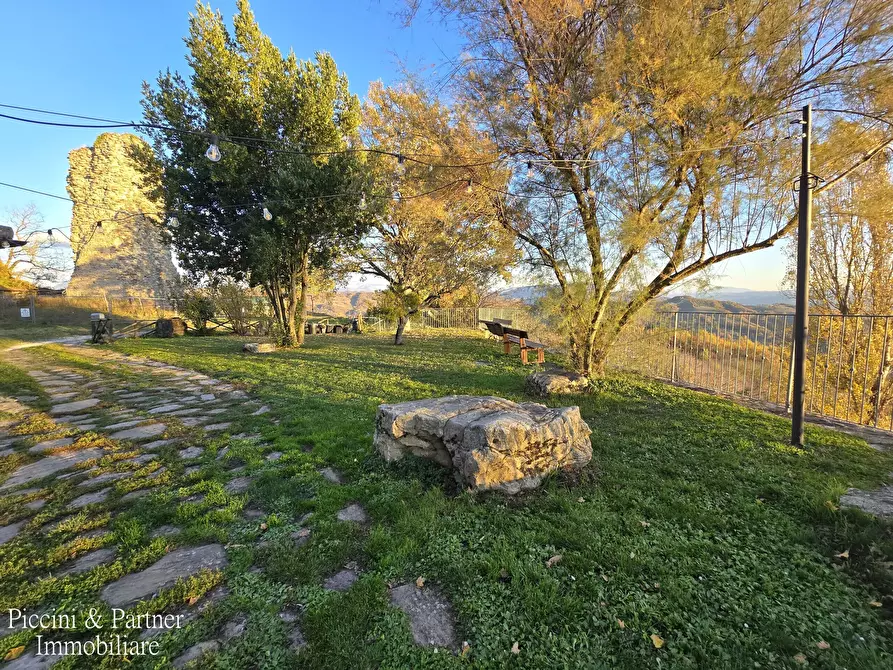 Immagine 3 di Agriturismo in vendita  in S.B.Vecchio a Gubbio