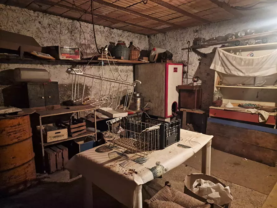 Immagine 44 di Quadrilocale in vendita  in Str. Tiberina Nord 159 a Perugia