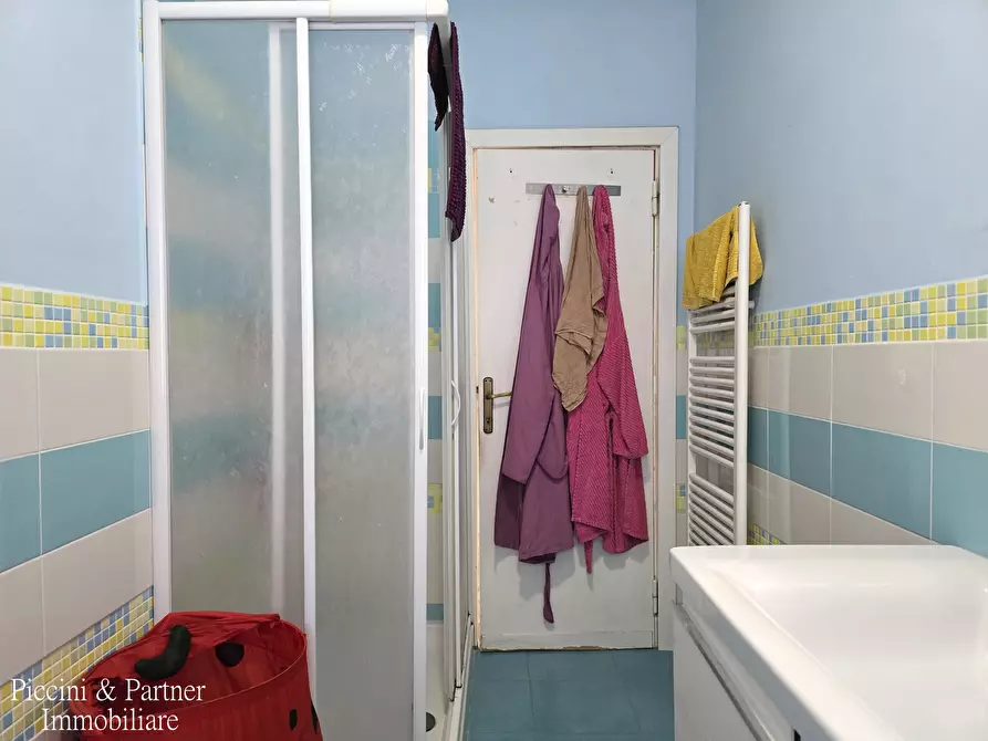 Immagine 40 di Pentalocale in vendita  in Via Beatrice 38 a Perugia