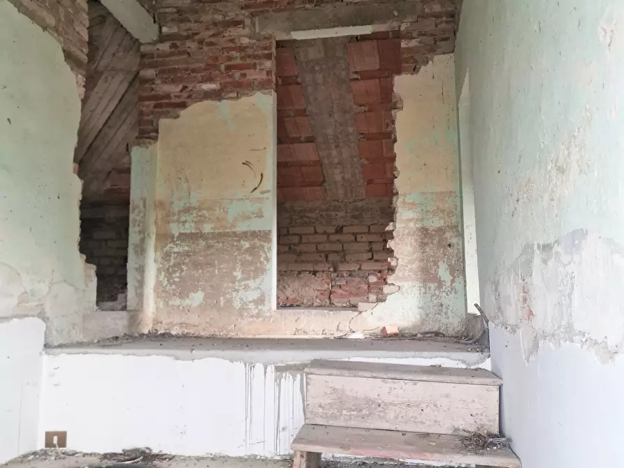 Immagine 35 di Pentalocale in vendita  in Via dei Partigiani 57 a Castiglione Del Lago