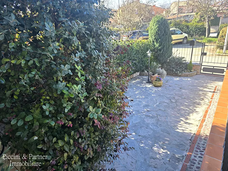 Immagine 3 di Villetta a schiera in vendita  in Via Macedonio Melloni a Spoleto