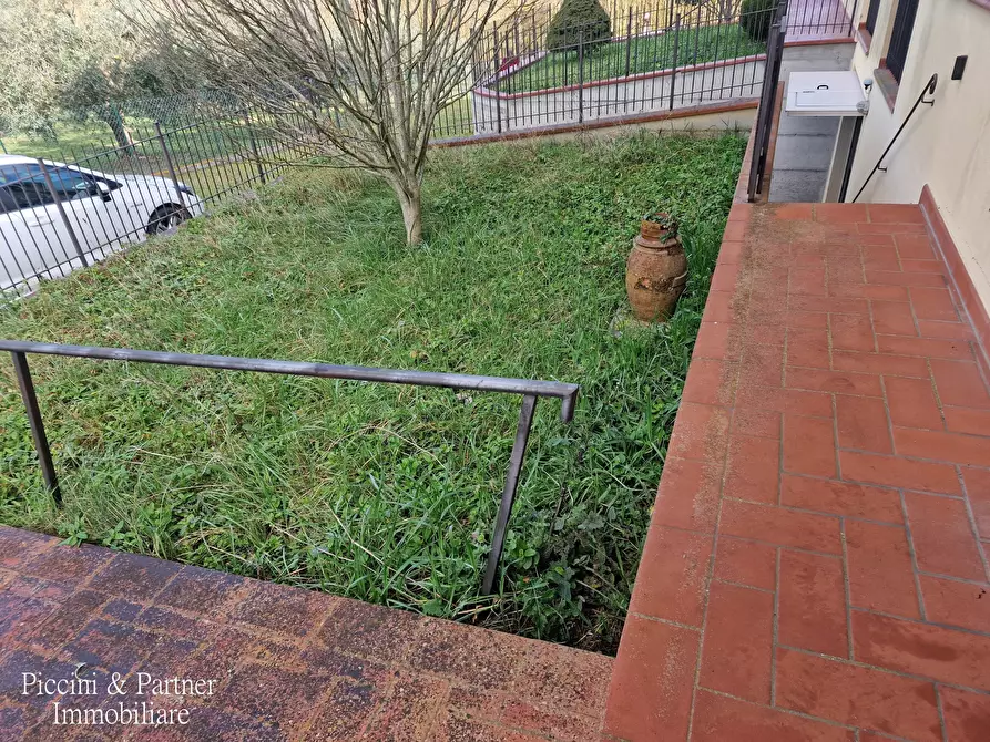 Immagine 54 di Porzione di casa in vendita  in Via Fioretti a Castiglione Del Lago