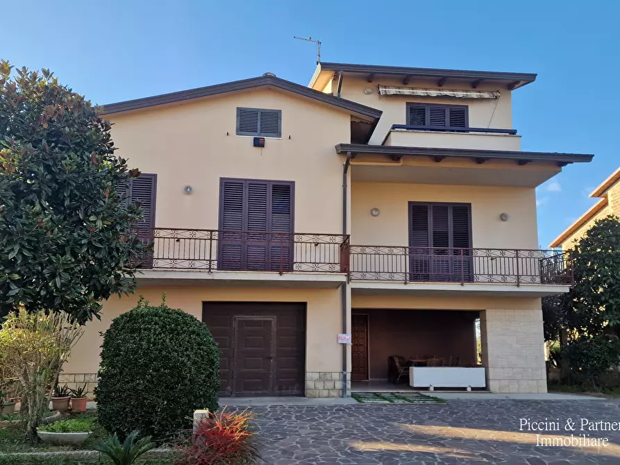 Immagine 1 di Casa indipendente in vendita  in Via Don Giovanni Minzoni a Bastia Umbra