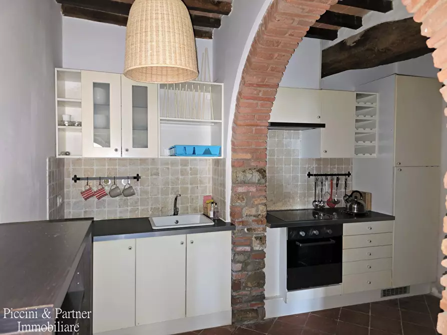 Immagine 17 di Porzione di casa in vendita  in Località Poggetto a Castiglione Del Lago