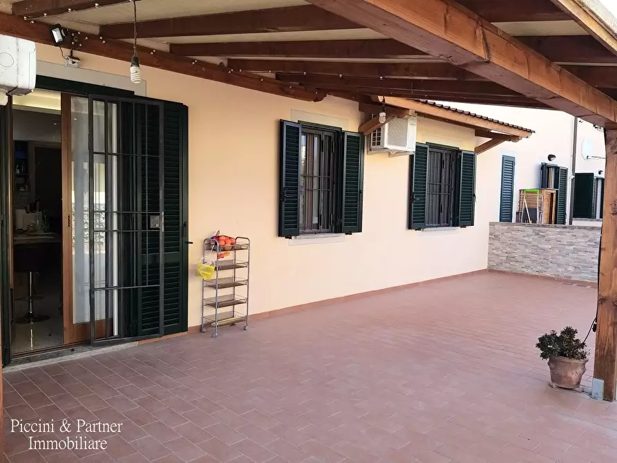 Immagine 14 di Villetta a schiera in vendita  in Via degli Artigiani a Castiglione Del Lago