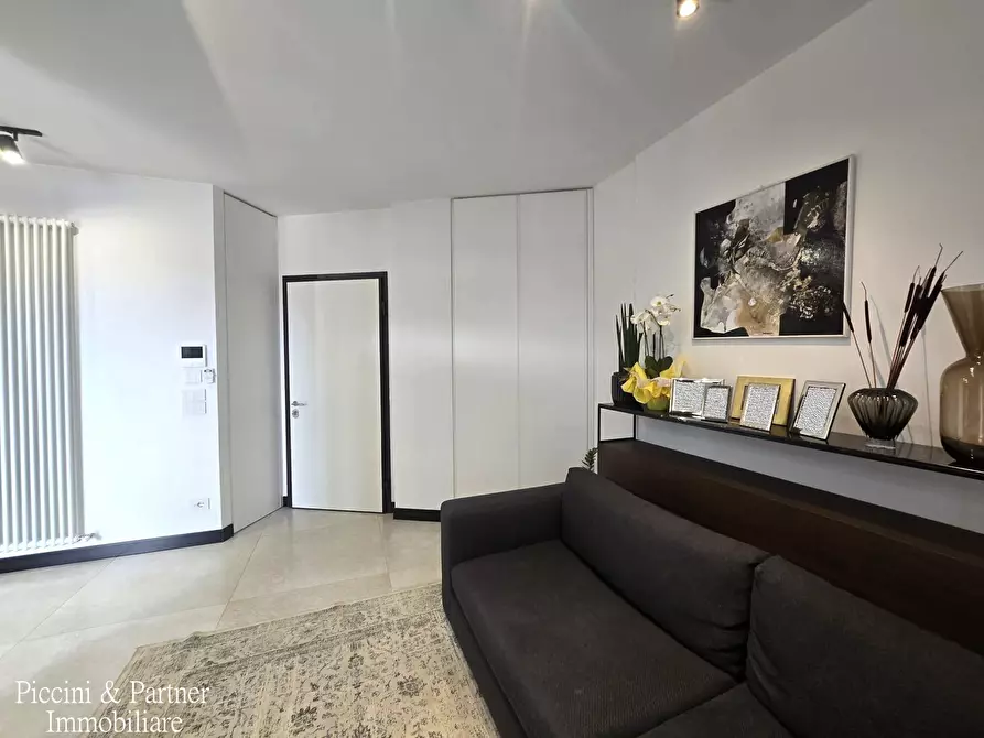 Immagine 54 di Pentalocale in vendita  in Via Roberto Arcaleni a Città Di Castello