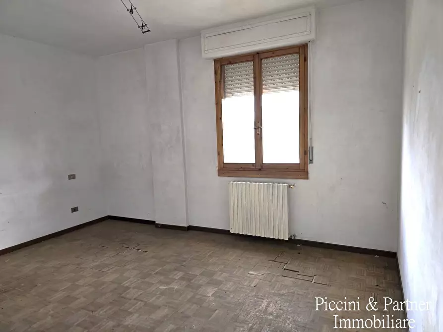 Immagine 31 di Pentalocale in vendita  in Viale Sempione a Città Di Castello