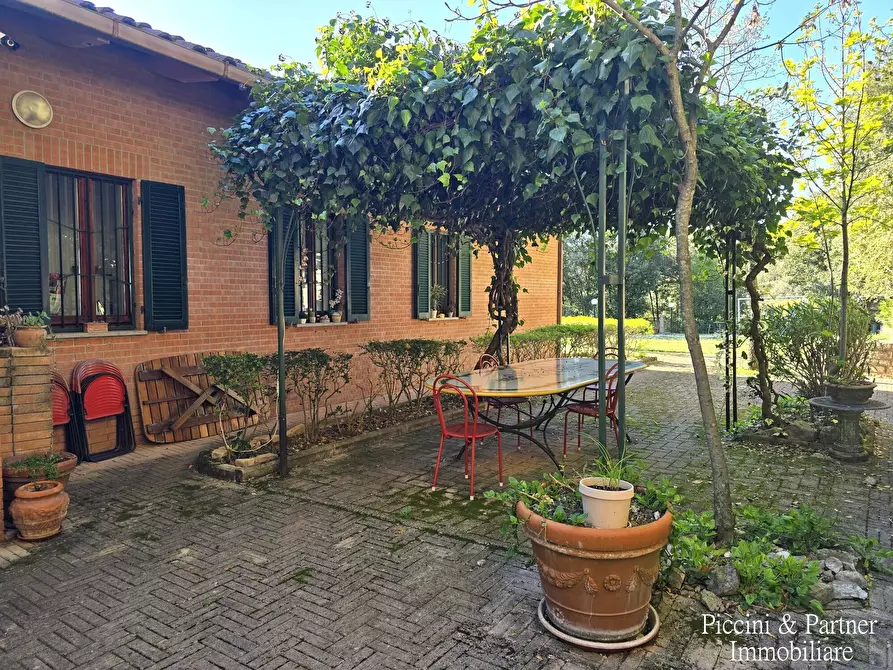 Immagine 4 di Villa in vendita  in Via Col di Lana 89 a Perugia