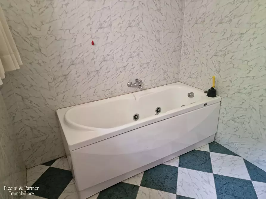 Immagine 23 di Villa in vendita  in Via dei Cespugli 12 a Passignano Sul Trasimeno