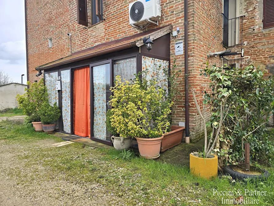 Immagine 2 di Porzione di casa in vendita  in Vocabolo I Cucchi 41 a Castiglione Del Lago