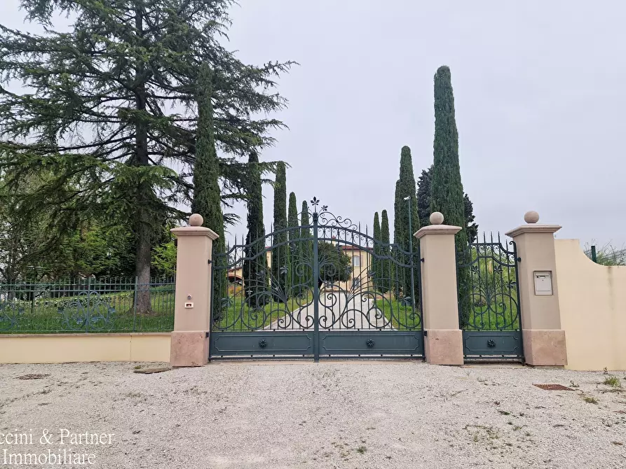 Immagine 3 di Villa in vendita  in Via Celincordia 2289 a Cesena