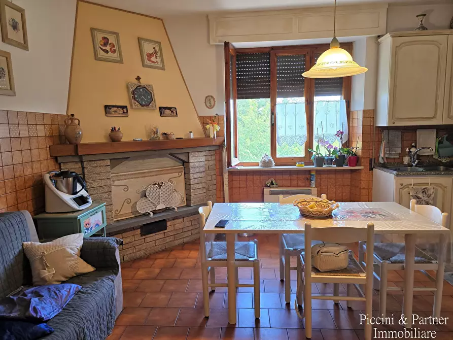 Immagine 21 di Pentalocale in vendita  a Tuoro Sul Trasimeno