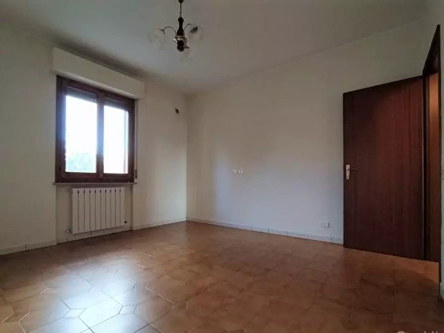 Immagine 11 di Bilocale in vendita  in Via Di Vittorio a Castiglione Del Lago