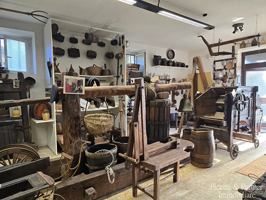 Immagine 91 di Rustico / casale in vendita  in Frazione Paradiso a Assisi