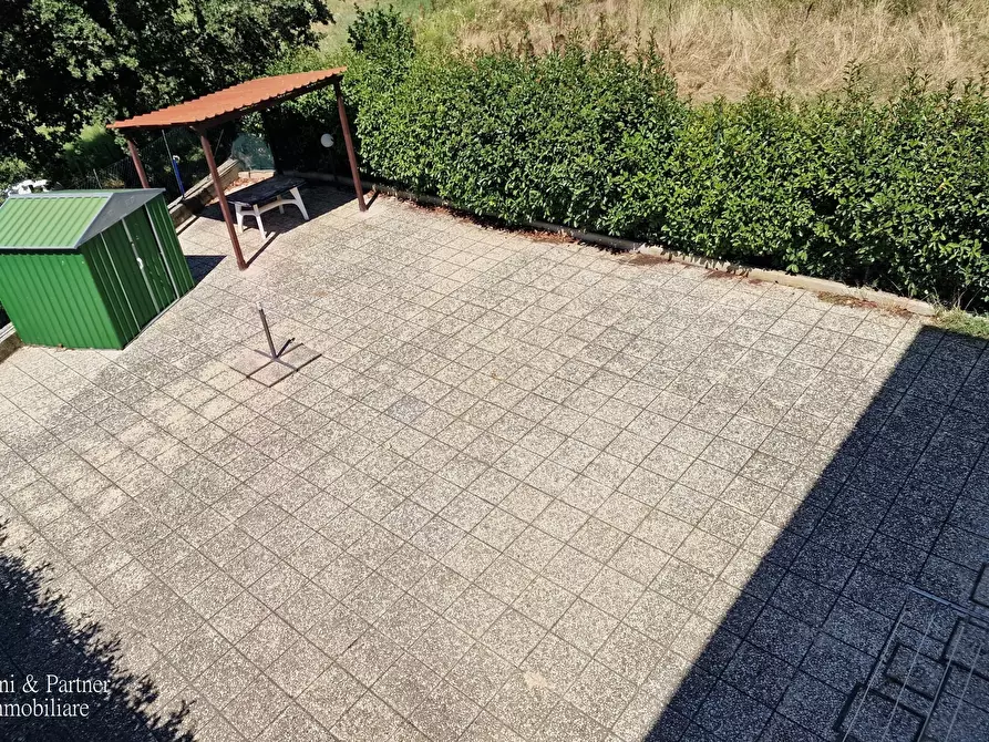 Immagine 35 di Casa bifamiliare in vendita  in Via Trasimeno a Castiglione Del Lago