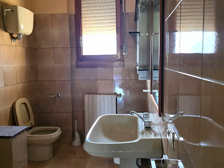 Immagine 28 di Pentalocale in vendita  in Viale Sempione a Città Di Castello