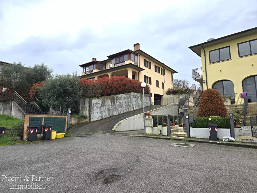 Immagine 68 di Pentalocale in vendita  in Via di Pretola a Paciano