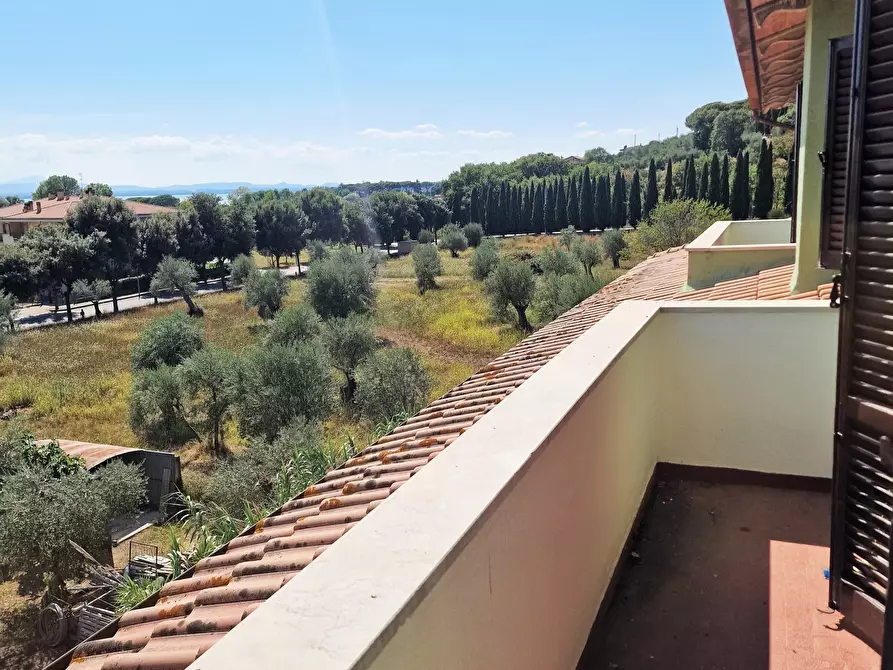 Immagine 6 di Pentalocale in vendita  in Via della Martinella 9A a Passignano Sul Trasimeno