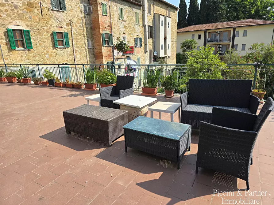 Immagine 17 di Pentalocale in vendita  in Via Giacomo Puccini 84 a Perugia