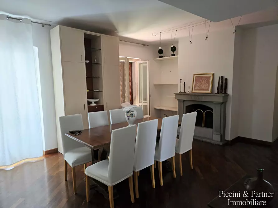 Immagine 5 di Pentalocale in vendita  in Via Orvieto 2 a Perugia