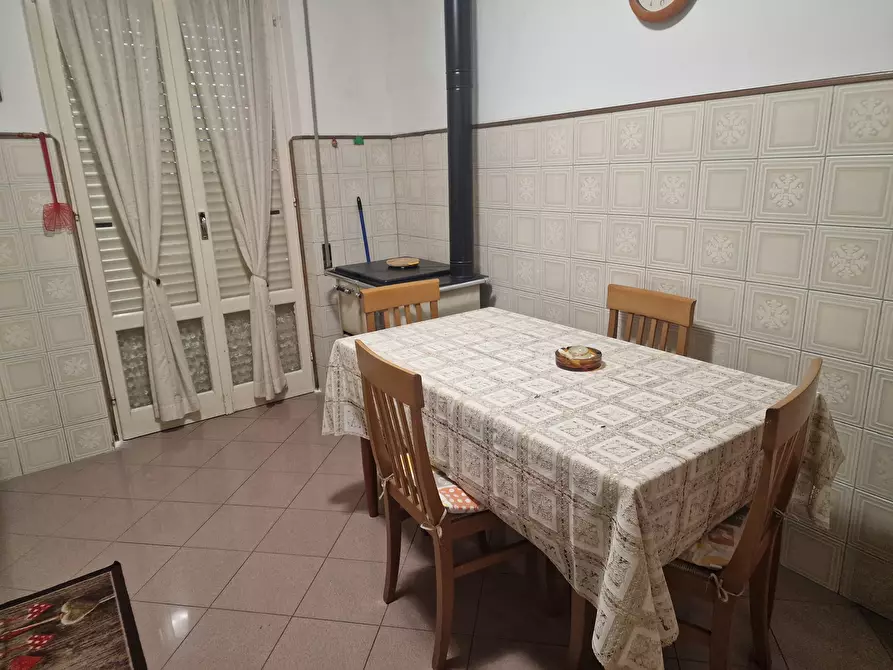 Immagine 11 di Quadrilocale in vendita  in Str. Tiberina Nord 159 a Perugia