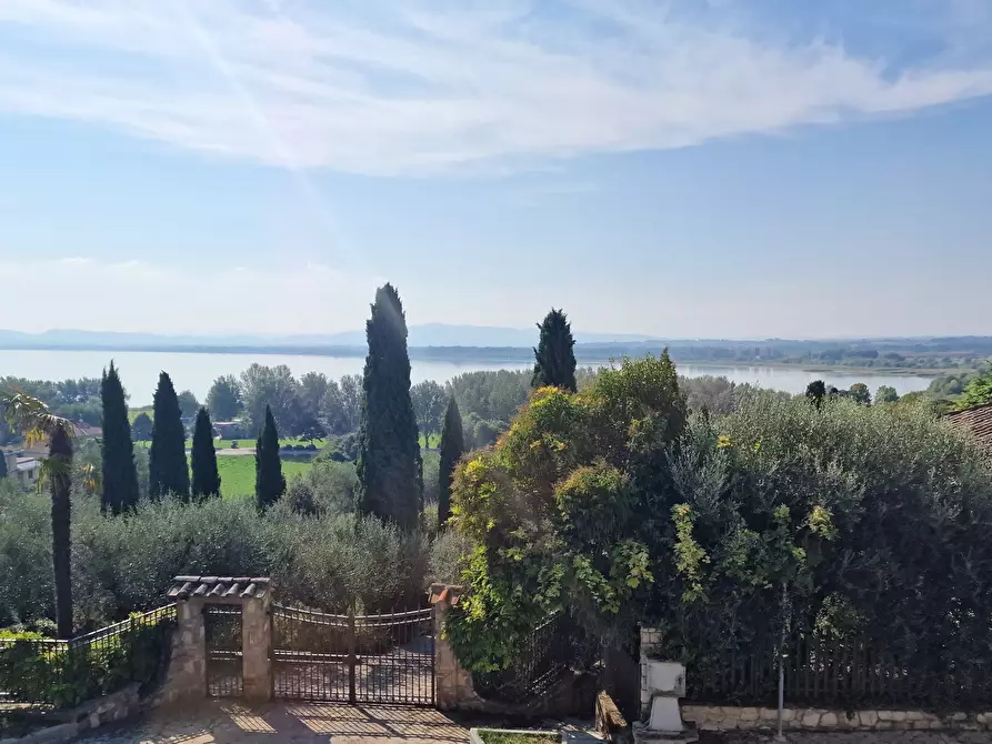 Immagine 47 di Villa in vendita  in Via XXV Aprile a Castiglione Del Lago