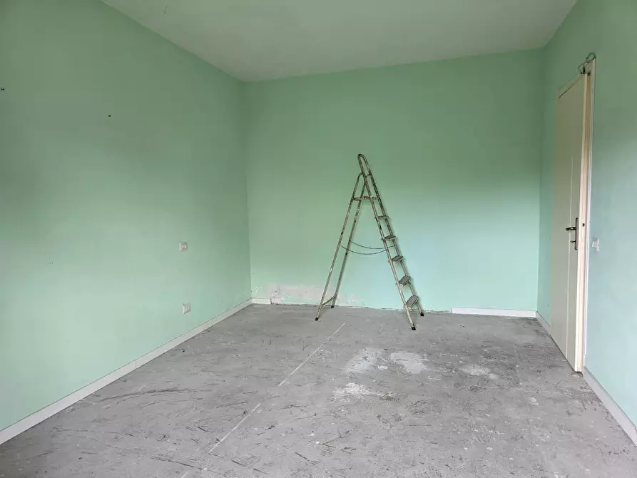 Immagine 26 di Pentalocale in vendita  in Viale Sempione a Città Di Castello