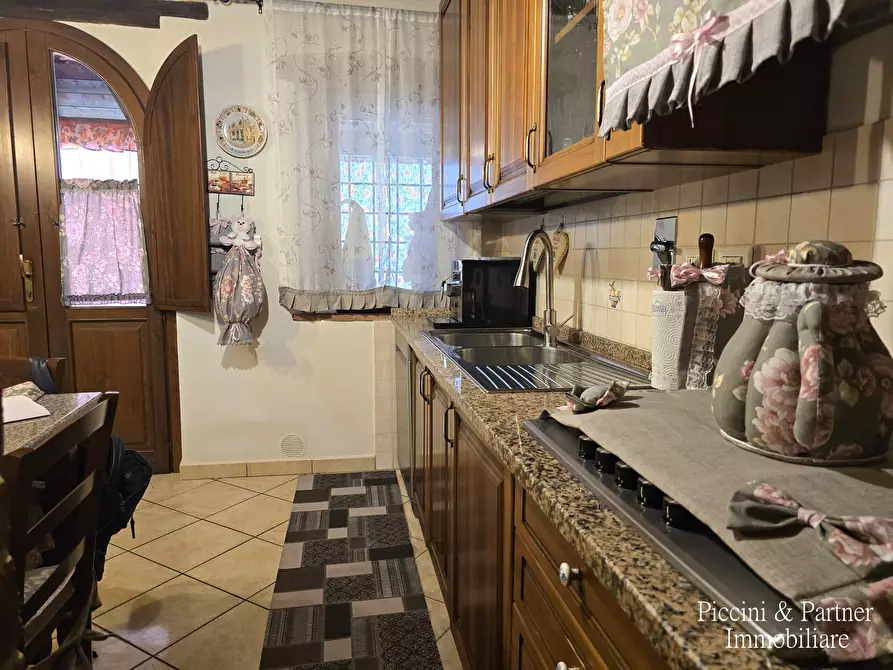 Immagine 12 di Porzione di casa in vendita  in Vocabolo I Cucchi 41 a Castiglione Del Lago