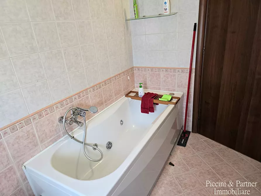 Immagine 60 di Villa in vendita  in Via Lillacci a Perugia