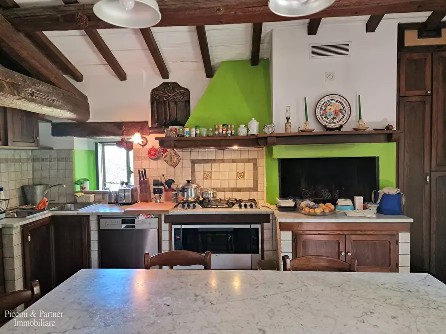 Immagine 18 di Rustico / casale in vendita  in Strada di Compresso a Perugia