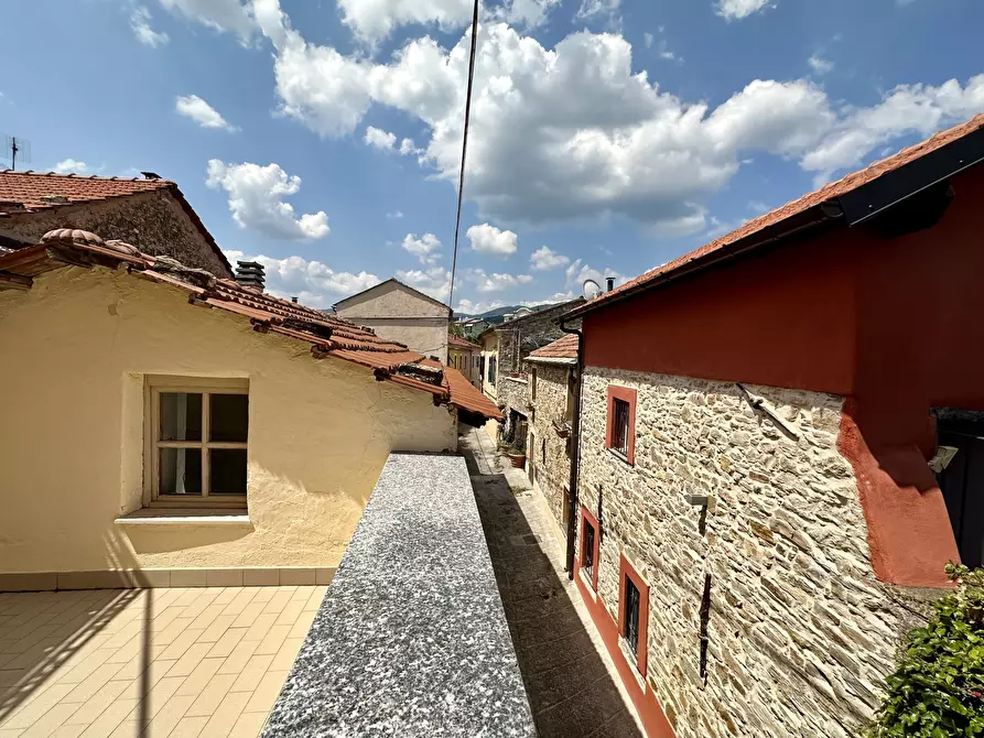 Immagine 4 di Quadrilocale in vendita  in Via Giuseppe Garibaldi 8 a Diano San Pietro