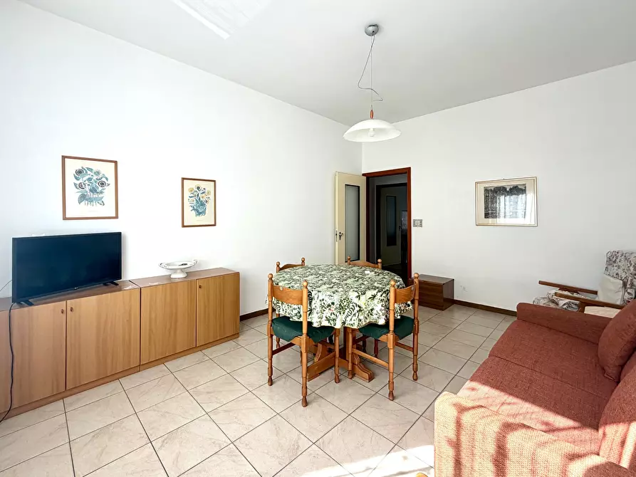 Immagine 5 di Quadrilocale in vendita  in Corso Europa 38 a Diano Marina