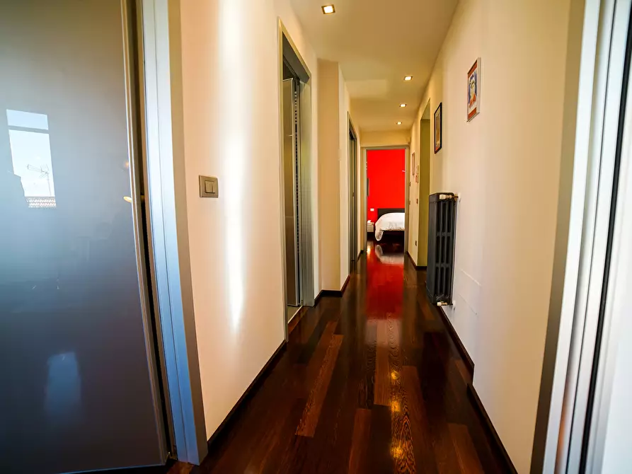 Immagine 30 di Villa in vendita  in Corso Giuseppe Mazzini 173 a San Remo