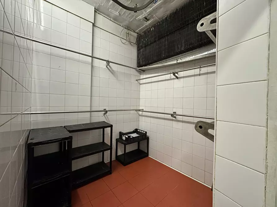 Immagine 16 di Locale commerciale in affitto  in Via Lamarmora 13 a San Remo