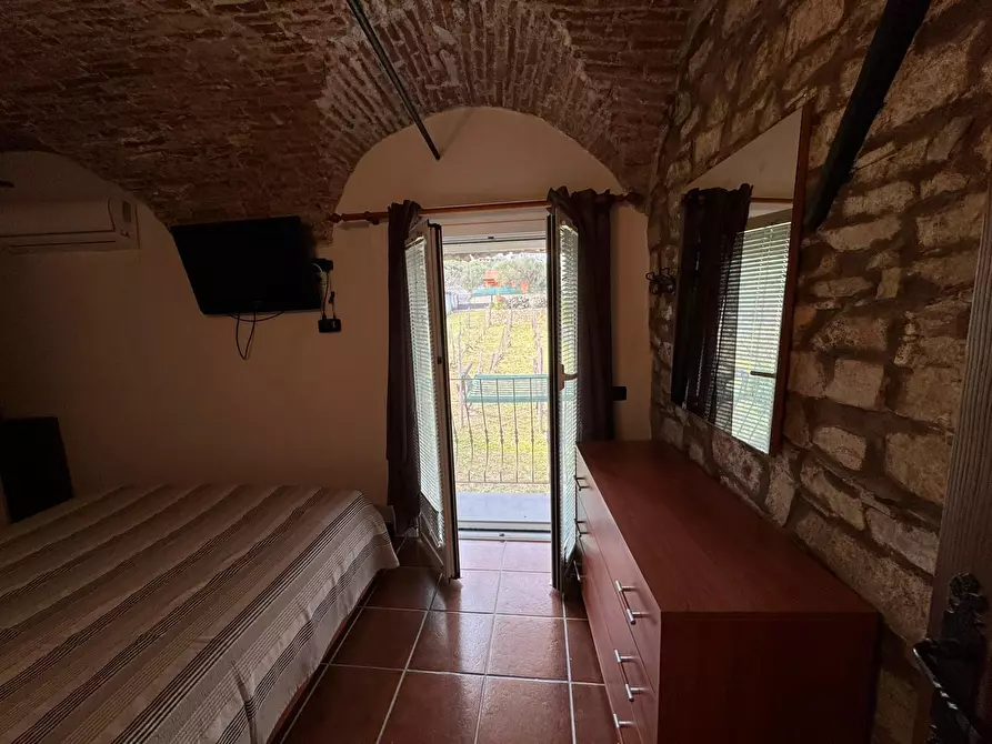 Immagine 22 di Bilocale in vendita  in Via Armando Diaz 2 a Imperia