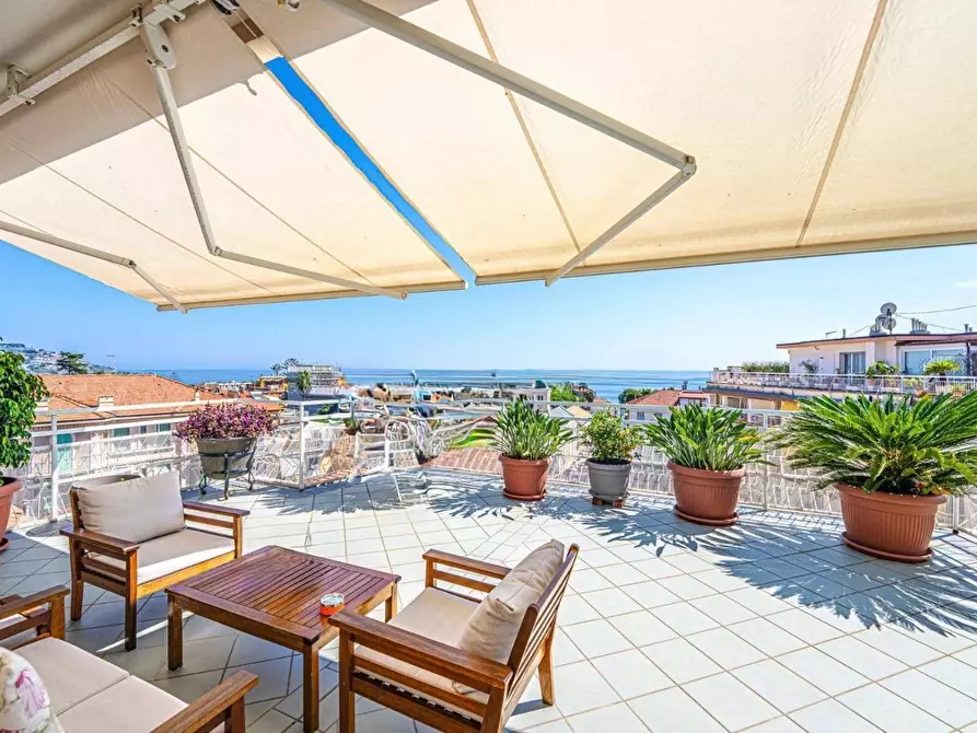 Immagine 10 di Attico in vendita  in Via della Repubblica 10 a San Remo