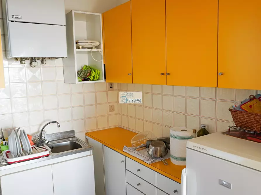 Immagine 7 di Bilocale in vendita  in Via Aurelia Ponente 102 Bis a Santo Stefano Al Mare