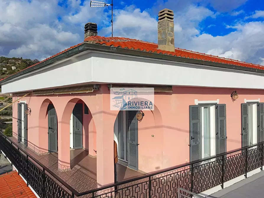 Immagine 8 di Porzione di casa in vendita  a San Remo