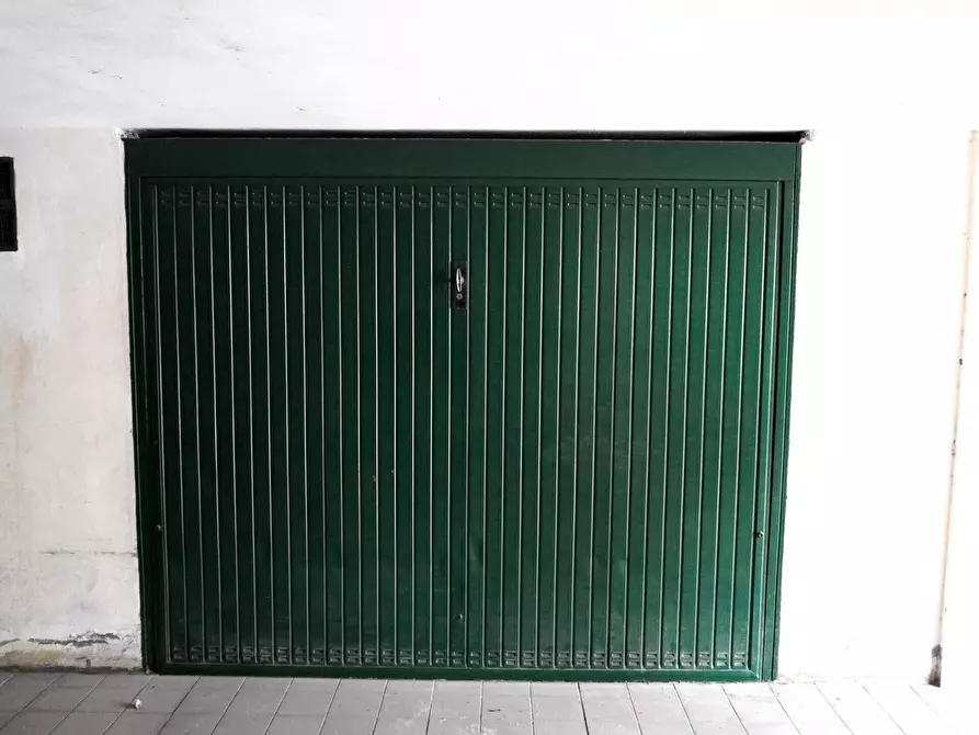 Immagine 9 di Garage in vendita  in via Privata Giardini a Santo Stefano Al Mare