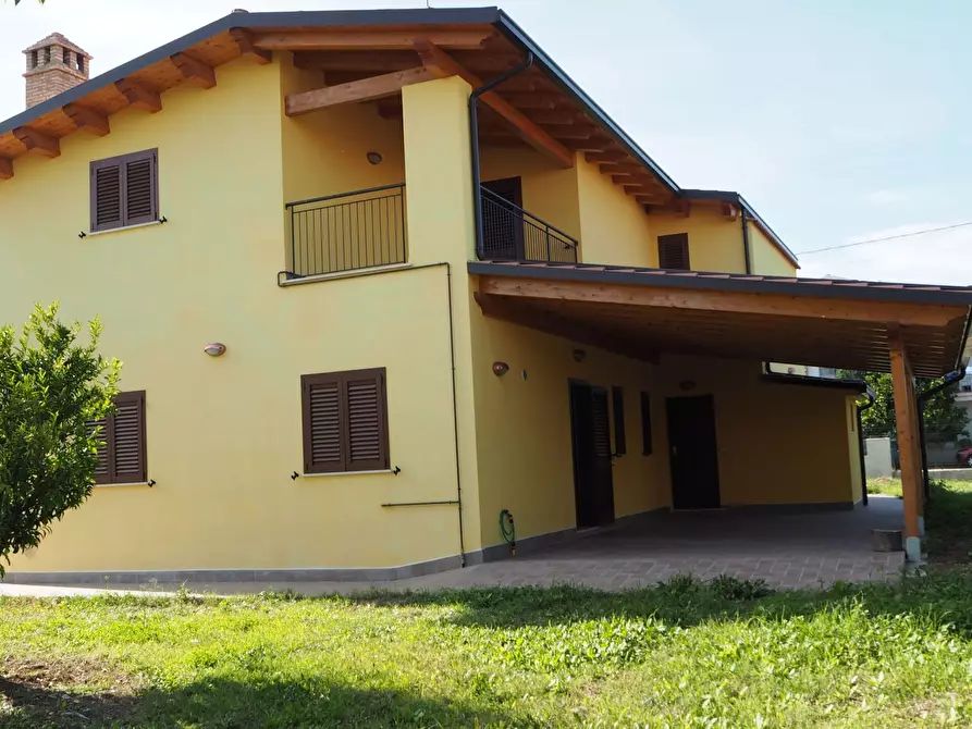 Immagine 1 di Villa in vendita  in Contrada Torre Sansone 69 a Lanciano