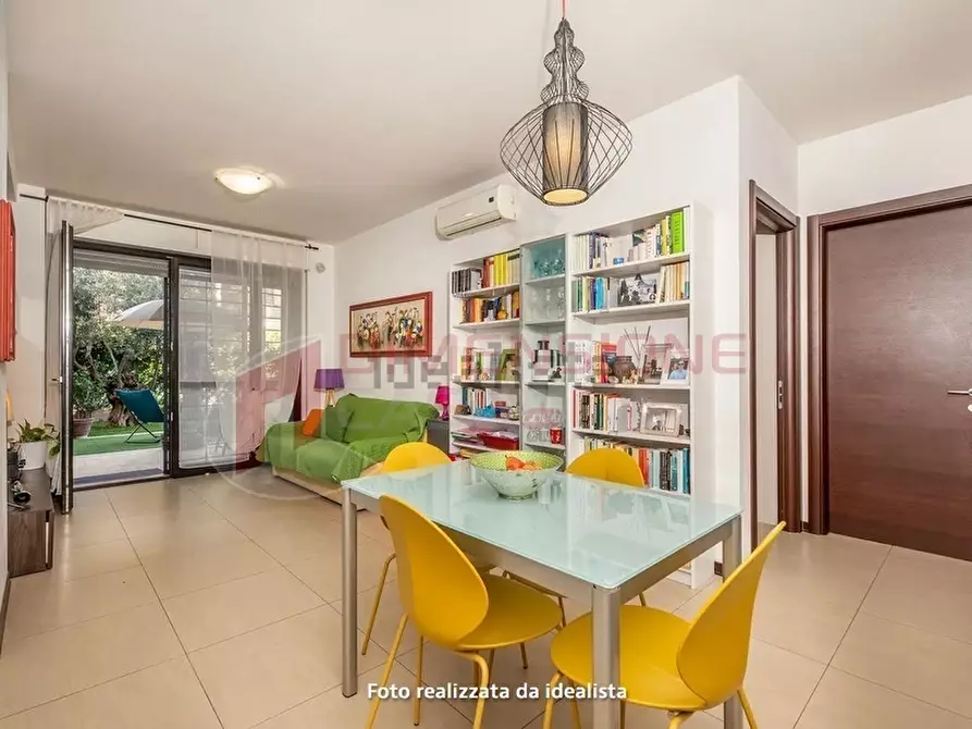 Immagine 5 di Bilocale in vendita  in Via del Fosso dell'Osa 399 a Roma