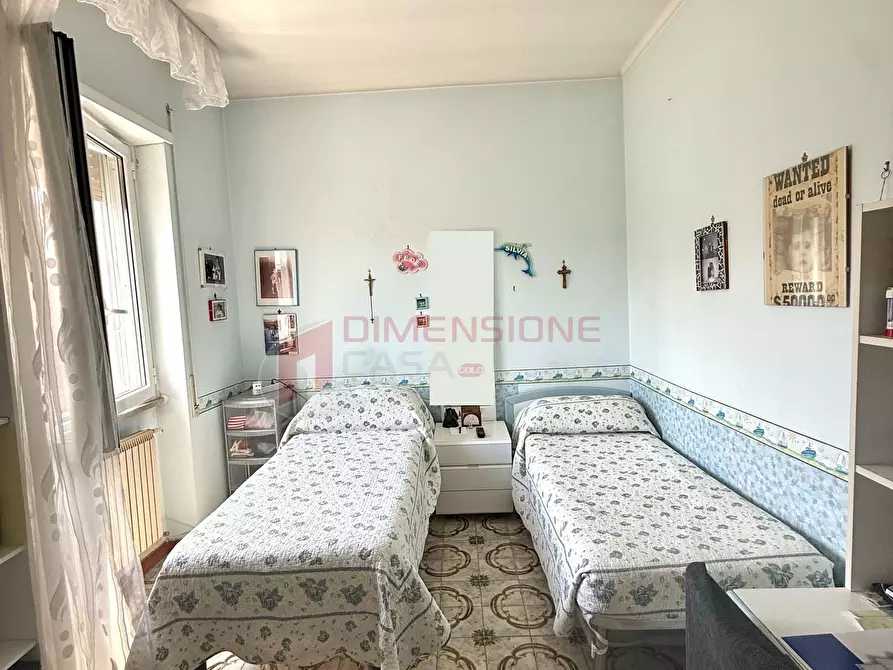 Immagine 20 di Quadrilocale in vendita  in Via Massa di San GiulianoVia di Massa San Giuliano a Roma