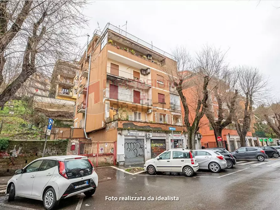 Immagine 31 di Attico in vendita  in Via di Donna Olimpia a Roma